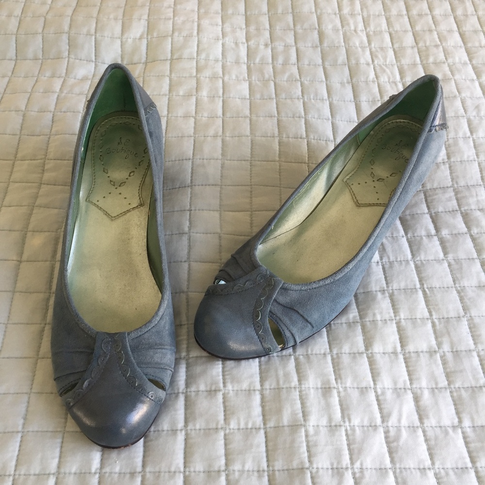 Blue suede shoes - size 8.5 medium